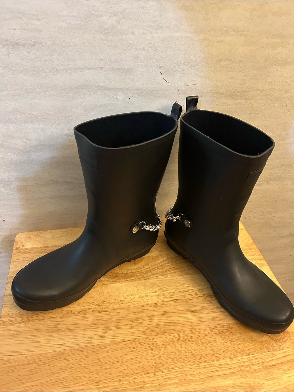 Juicy Couture, Black Mid-Calf Distinctive Silver Metal Chain